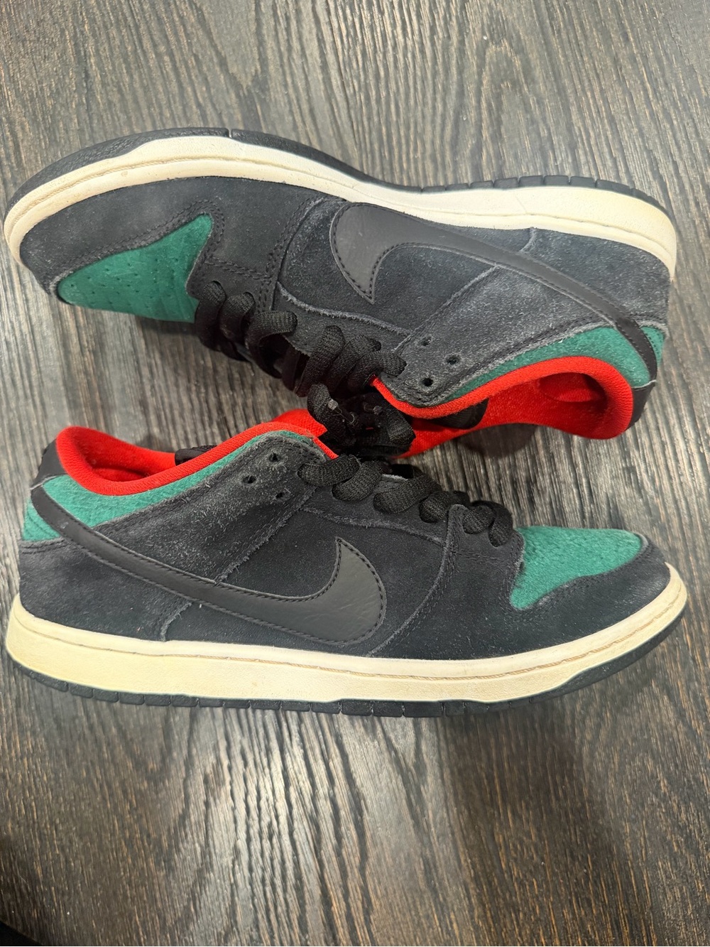 Nike SB Dunk Low Pro SIZE 8 Reptile Green